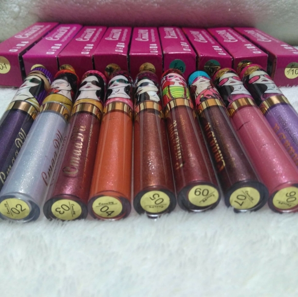 Lipstick - Picture 7 of 8